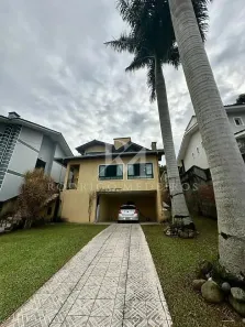 Casa com 3 Quartos à venda, 215m² no Pedra Branca, Palhoça
