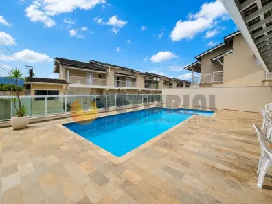 Sobrado com 2 Quartos à venda, 75m² no Indaiá, Caraguatatuba