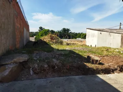 Lote/Terreno à venda, 300m² no Lagoinha, Uberlândia