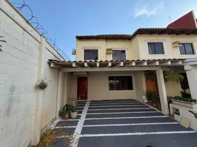 Sobrado com 3 Quartos à venda, 179m² no Jardim Planalto, Goiânia