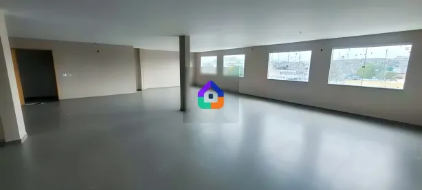 Ponto Comercial para alugar, 240m² no Rocha Miranda, Rio de Janeiro