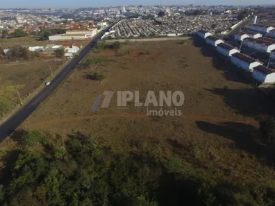 Lote/Terreno à venda, 21921m² no Vila Maysa, Ibitinga