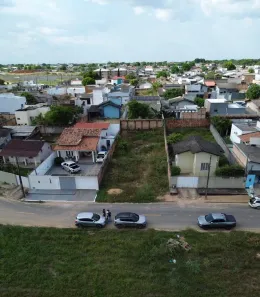 Lote/Terreno à venda, 360m² no Centenário, Boa Vista