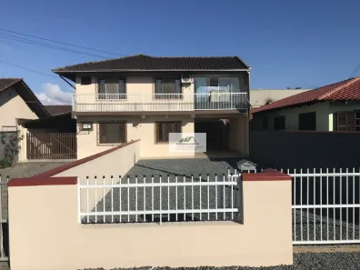 Casa com 4 Quartos à venda, 180m² no Vila Nova, Joinville