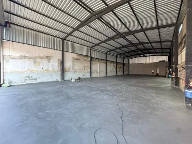 Galpão/Depósito/Armazém para alugar, 407m² no Tirol (Barreiro), Belo Horizonte