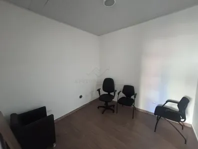 Consultório para alugar, 300m² no Vila Camilópolis, Santo André