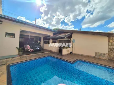 Casa com 4 Quartos à venda, 240m² no Jardim Marambá, Bauru