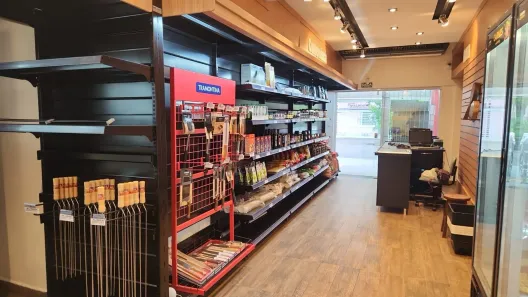 Ponto Comercial à venda, 68m² no Embaré, Santos