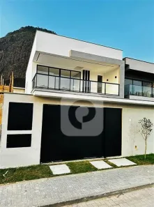 Sobrado com 4 Quartos à venda, 214m² no Vargem Pequena, Rio de Janeiro