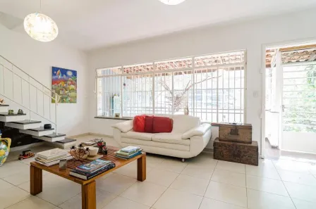 Casa com 4 Quartos à venda, 220m² no Sumaré, São Paulo