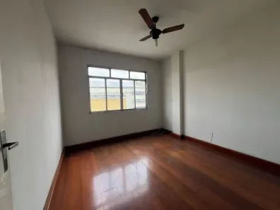 Apartamento com 2 Quartos à venda, 75m² no Aterrado, Volta Redonda