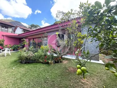 Casa com 4 Quartos à venda, 225m² no Iucas, Teresópolis
