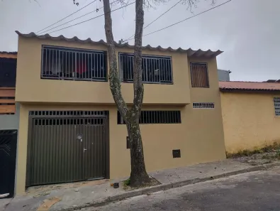 Sobrado com 2 Quartos à venda, 114m² no Jardim Utinga, Santo André