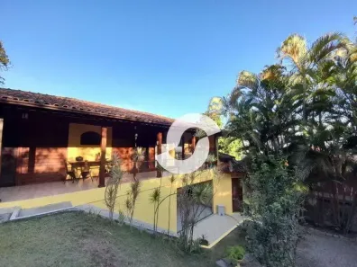 Casa de Condomínio com 3 Quartos à venda, 220m² no Badu, Niterói