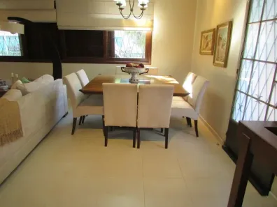 Casa com 3 Quartos à venda, 369m² no Menino Deus, Porto Alegre