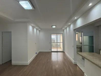 Apartamento com 3 Quartos para alugar, 74m² no Jardim Tupanci, Barueri