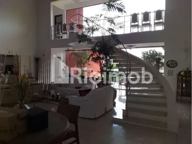 Casa de Condomínio com 7 Quartos à venda, 550m² no Araras, Petrópolis