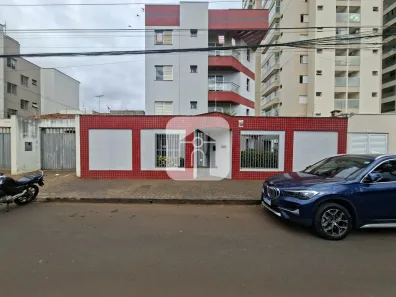 Apartamento com 3 Quartos para alugar, 60m² no Morada da Colina, Uberlândia