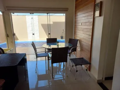 Sobrado com 3 Quartos à venda, 230m² no Chácaras Cambé Londrina, Cambé
