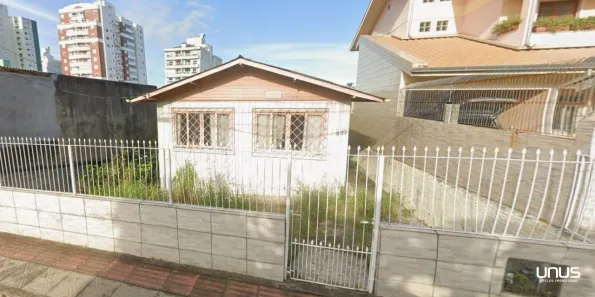 Lote/Terreno à venda, 300m² no Barreiros, São José