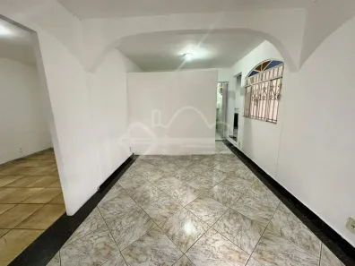 com 3 Quartos para alugar, 55m² no Vila Cloris, Belo Horizonte