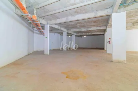Sala Comercial para alugar, 457m² no Parque Industrial Tomas Edson, São Paulo
