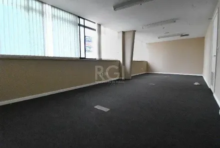 Sala Comercial à venda, 842m² no Floresta, Porto Alegre