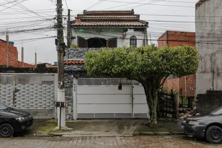 Sobrado com 5 Quartos à venda, 130m² no Parque Maria Helena, Suzano