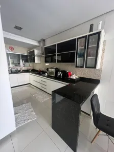 Casa de Condomínio com 3 Quartos à venda, 200m² no Capuava, Goiânia