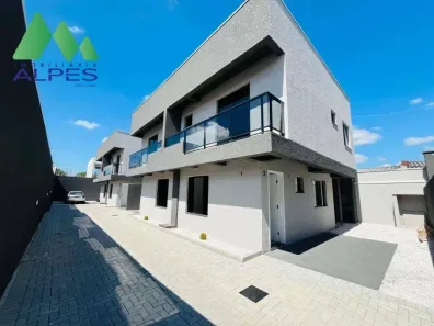 Sobrado com 3 Quartos à venda, 89m² no Alto Boqueirão, Curitiba