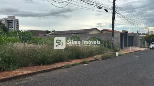 Lote/Terreno à venda, 320m² no Santa Mônica, Uberlândia