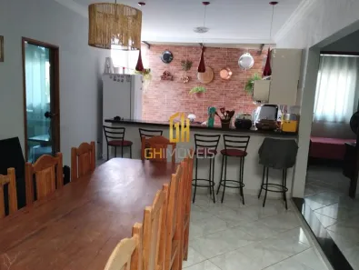 Casa com 3 Quartos à venda, 200m² no Parque Atheneu, Goiânia