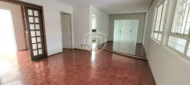 Casa com 3 Quartos à venda, 218m² no Madureira, Bauru