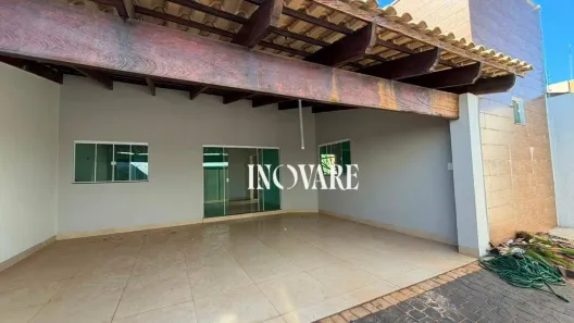 Casa com 3 Quartos para venda ou aluguel, 180m² no Granada, Uberlândia