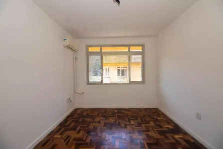 Apartamento com 2 Quartos à venda, 53m² no Passo da Areia, Porto Alegre