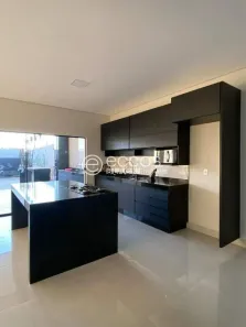 Casa com 4 Quartos à venda, 213m² no Shopping Park, Uberlândia