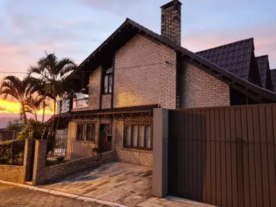 Casa com 3 Quartos à venda, 279m² no Saco dos Limões, Florianópolis