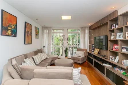 Apartamento com 4 Quartos à venda, 150m² no Cerqueira César, São Paulo
