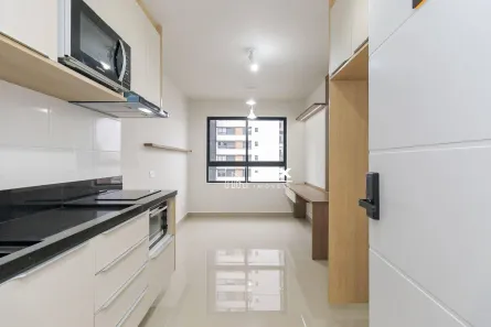 Apartamento com 1 Quarto para alugar, 29m² no Centro, Curitiba