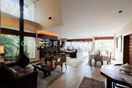 Casa de Condomínio com 4 Quartos à venda, 450m² no Jardim Vitória Régia, São Paulo
