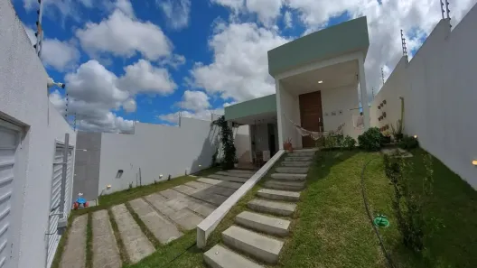 Casa com 4 Quartos à venda, 121m² no Bezerros, Bezerros