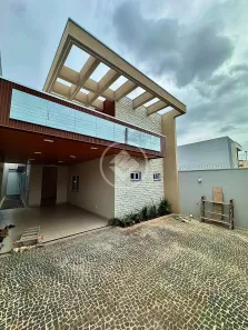 Casa com 3 Quartos à venda, 160m² no Plano Diretor Sul, Palmas