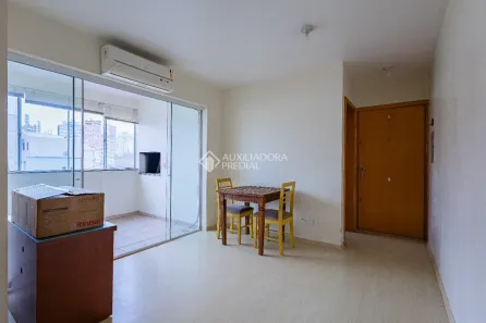 Apartamento com 2 Quartos à venda, 65m² no Centro Histórico, Porto Alegre