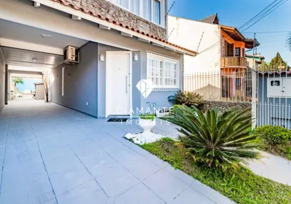 Casa com 3 Quartos à venda, 183m² no Hípica, Porto Alegre