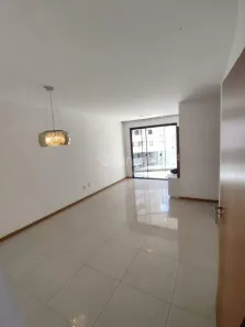 Apartamento com 2 Quartos para alugar, 90m² no Praia da Costa, Vila Velha