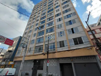 Apartamento com 3 Quartos para alugar, 79m² no Centro, Curitiba