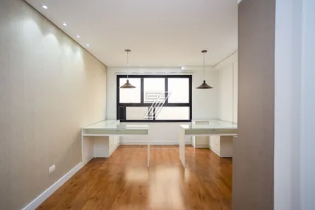 Sala Comercial à venda, 21m² no Centro, Curitiba