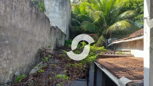 Lote/Terreno à venda, 800m² no Santana, Niterói