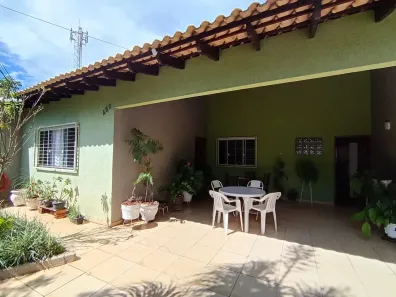 Casa com 3 Quartos à venda, 158m² no Jardim Tarumã, Londrina