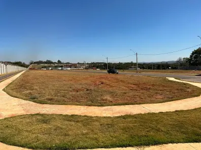 Lote/Terreno à venda, 410m² no Parqville Quaresmeira, Trindade